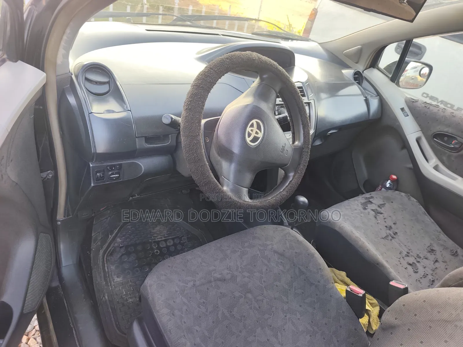 Toyota Vitz 2010 Black