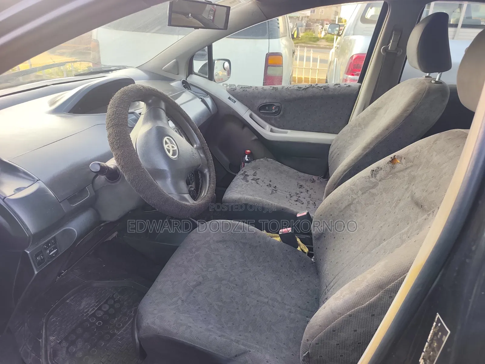 Toyota Vitz 2010 Black