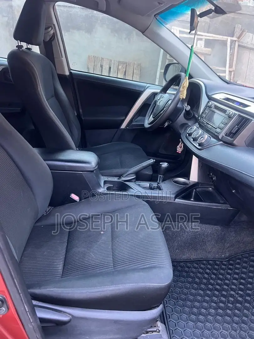 Toyota RAV4 2015