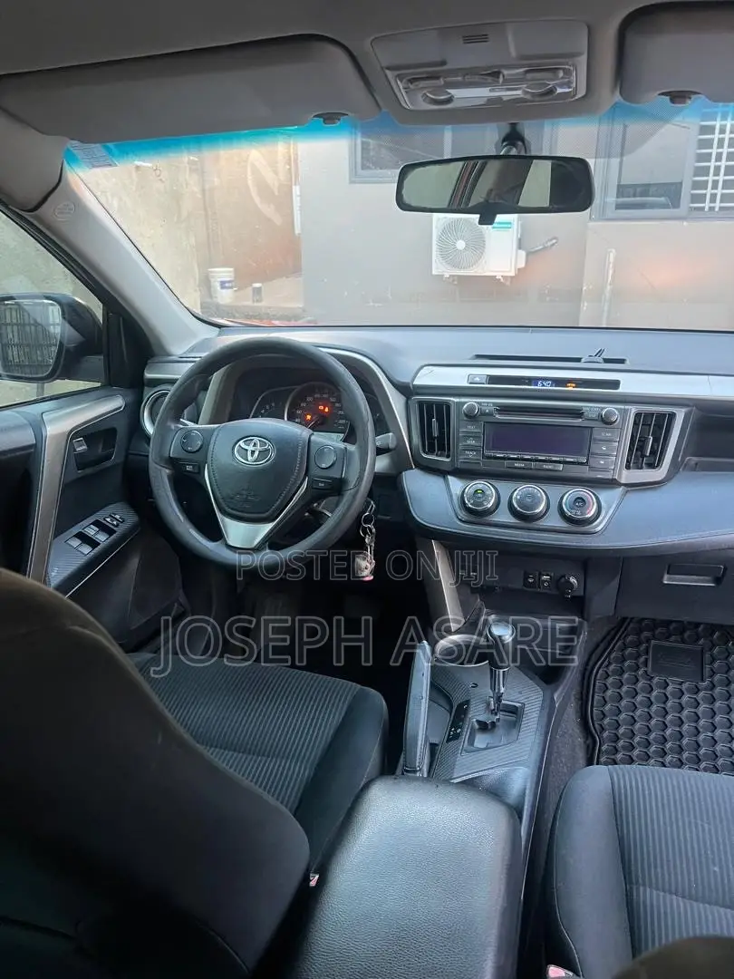 Toyota RAV4 2015