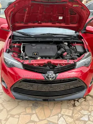 Toyota Corolla 2017 Silver