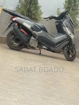 Yamaha NMAX 155 2025