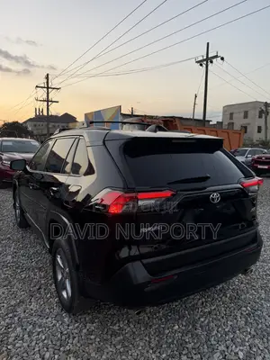 Toyota RAV4 2022 Black