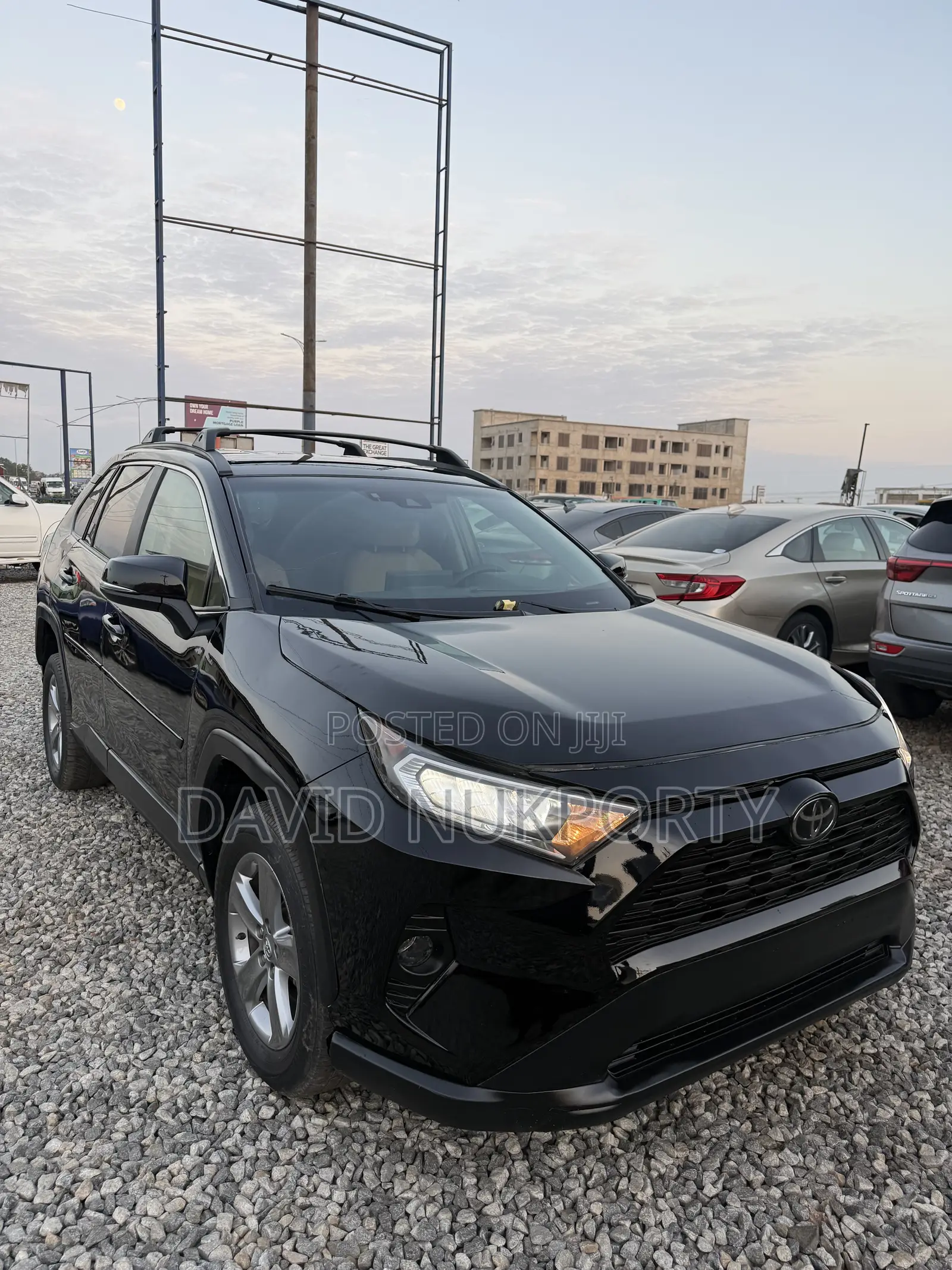Toyota RAV4 2022 Black