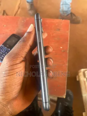 Apple iPhone 11 64 GB Black