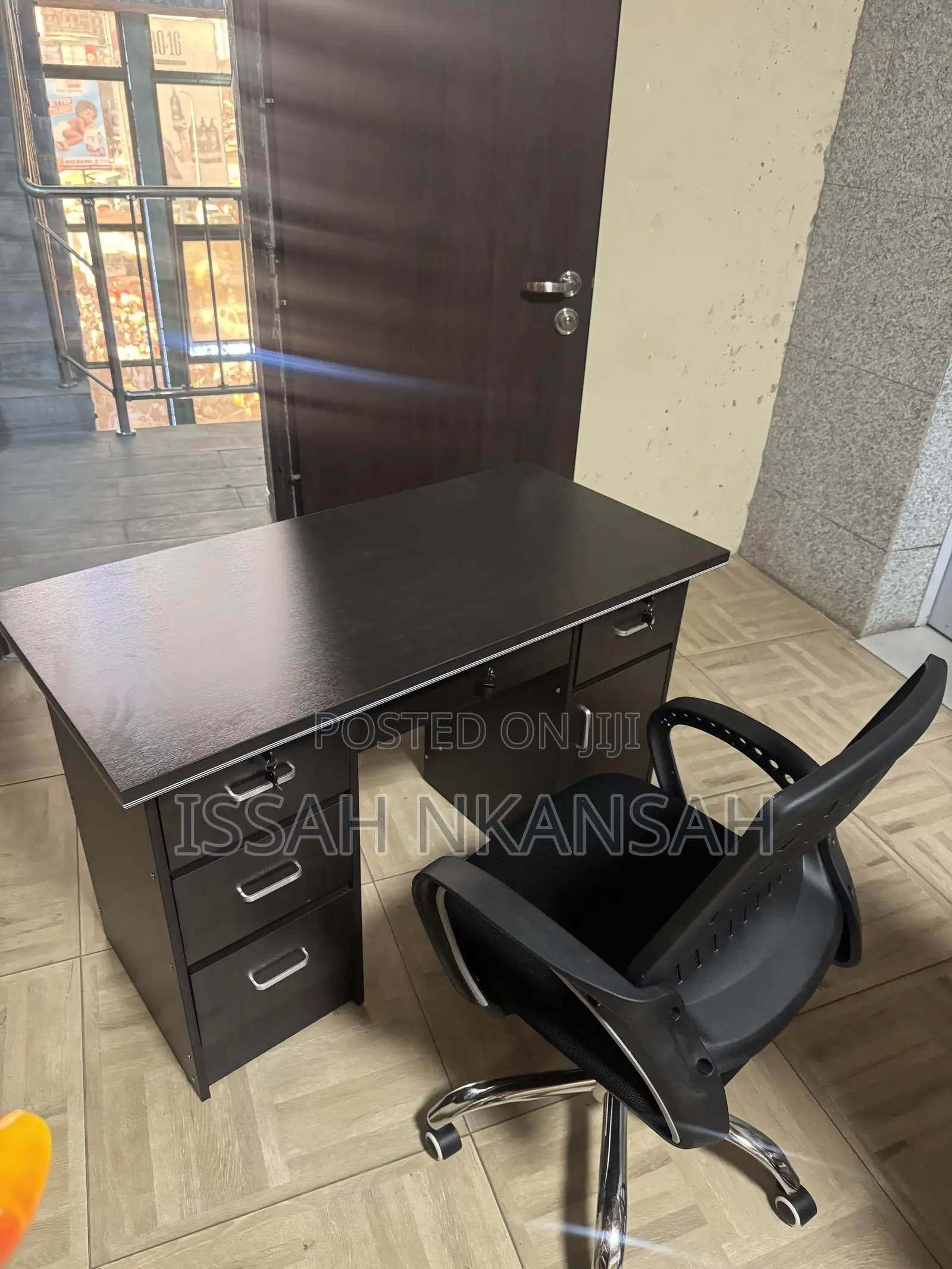 Luxury Office Desk and 2 Chairs