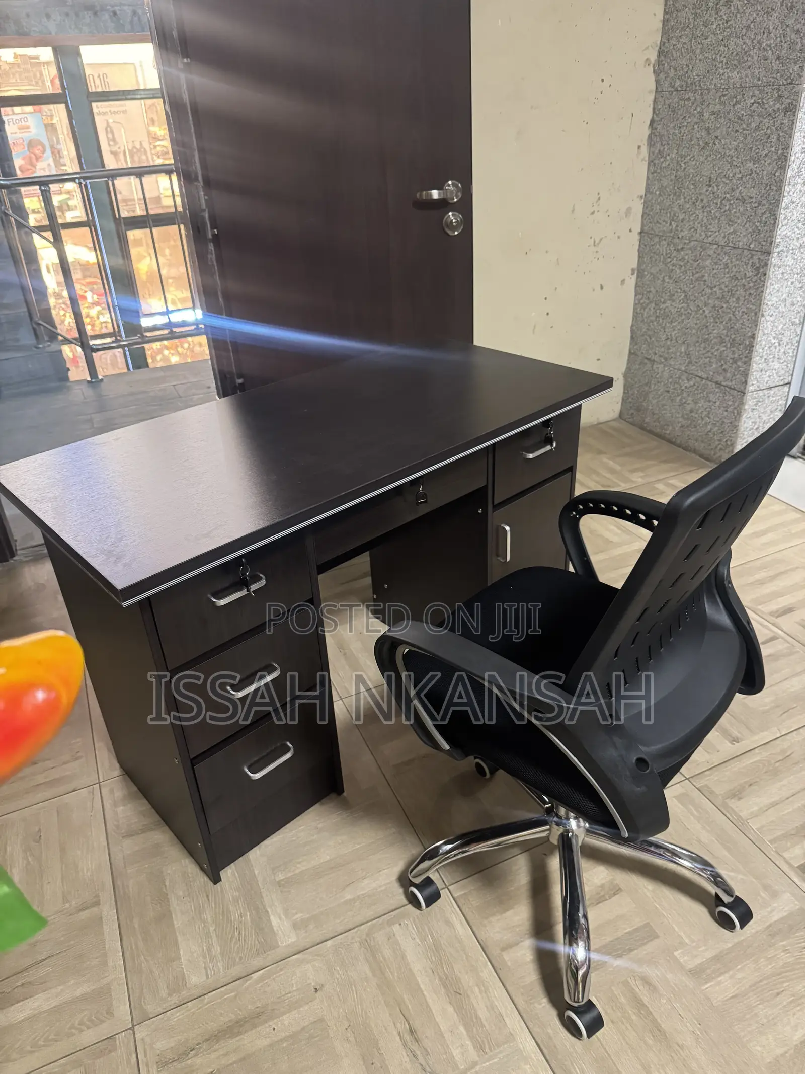 Luxury Office Desk and 2 Chairs