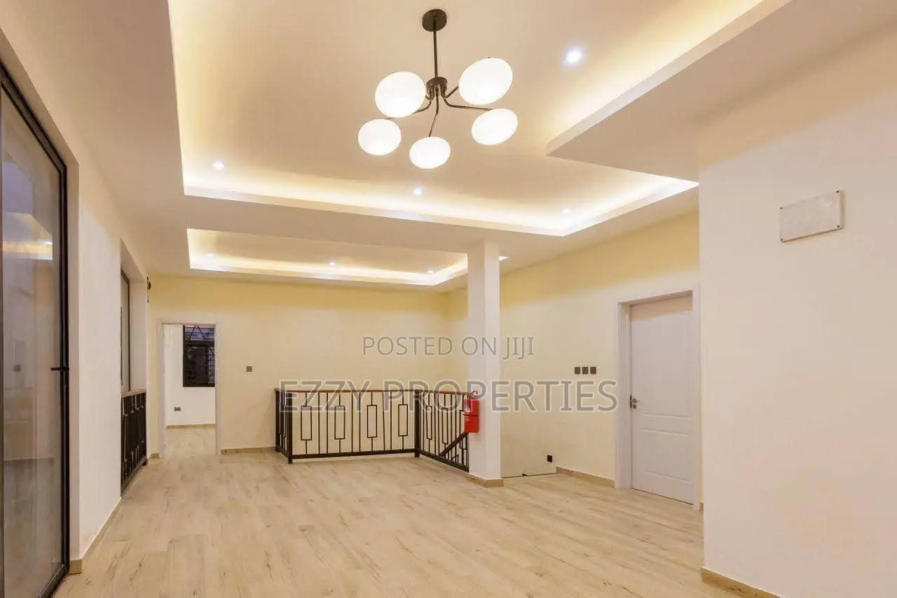 4bdrm House in East Legon for sale