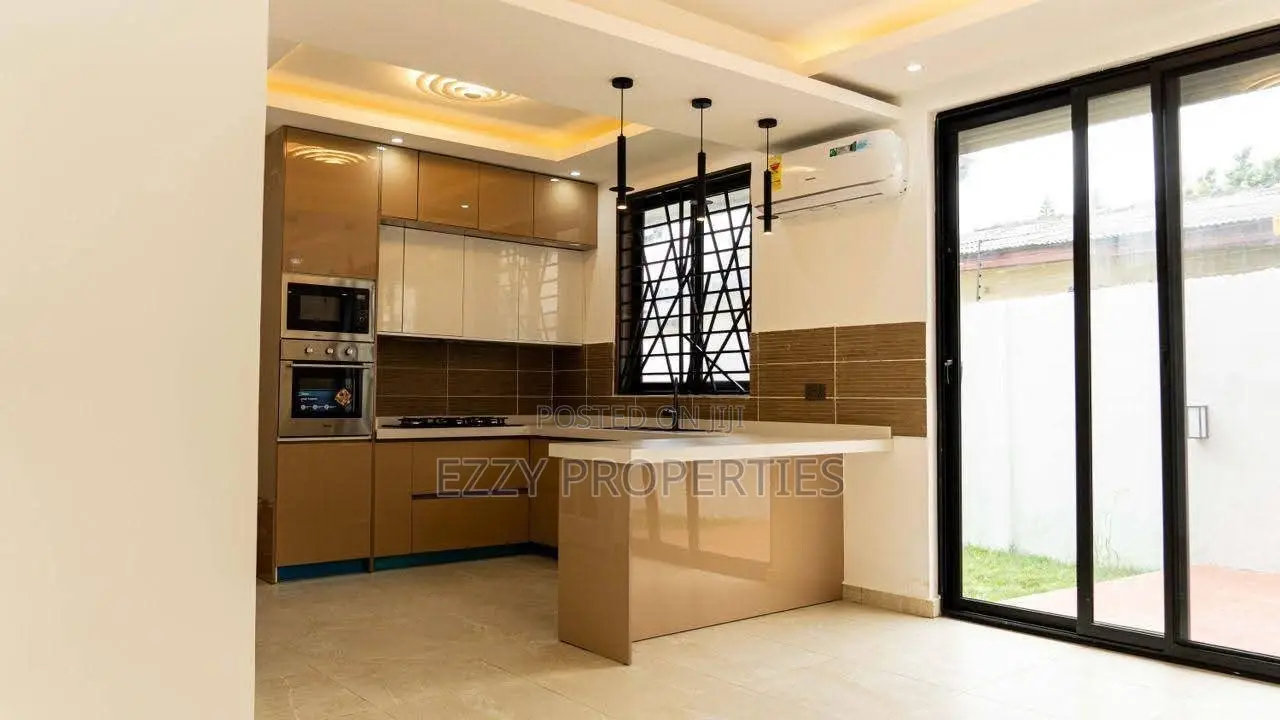 4bdrm House in East Legon for sale