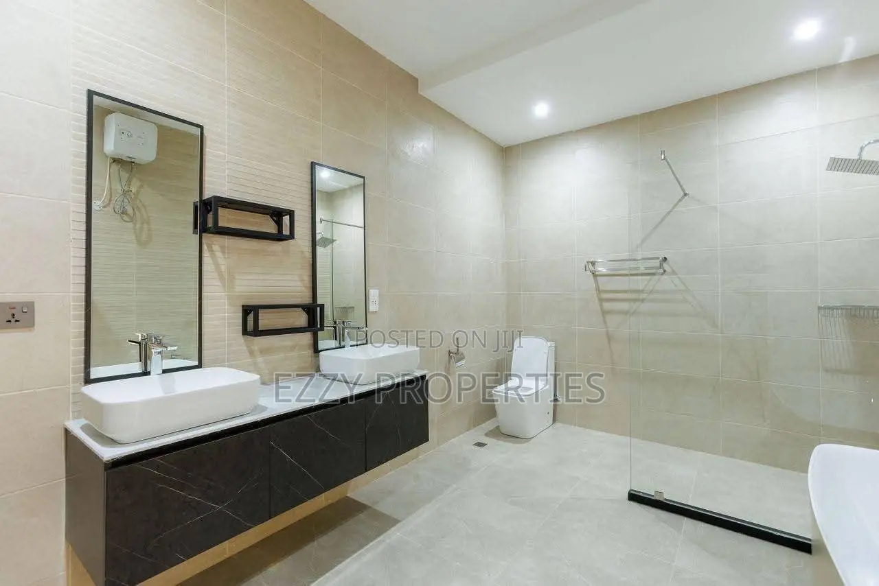 4bdrm House in East Legon for sale