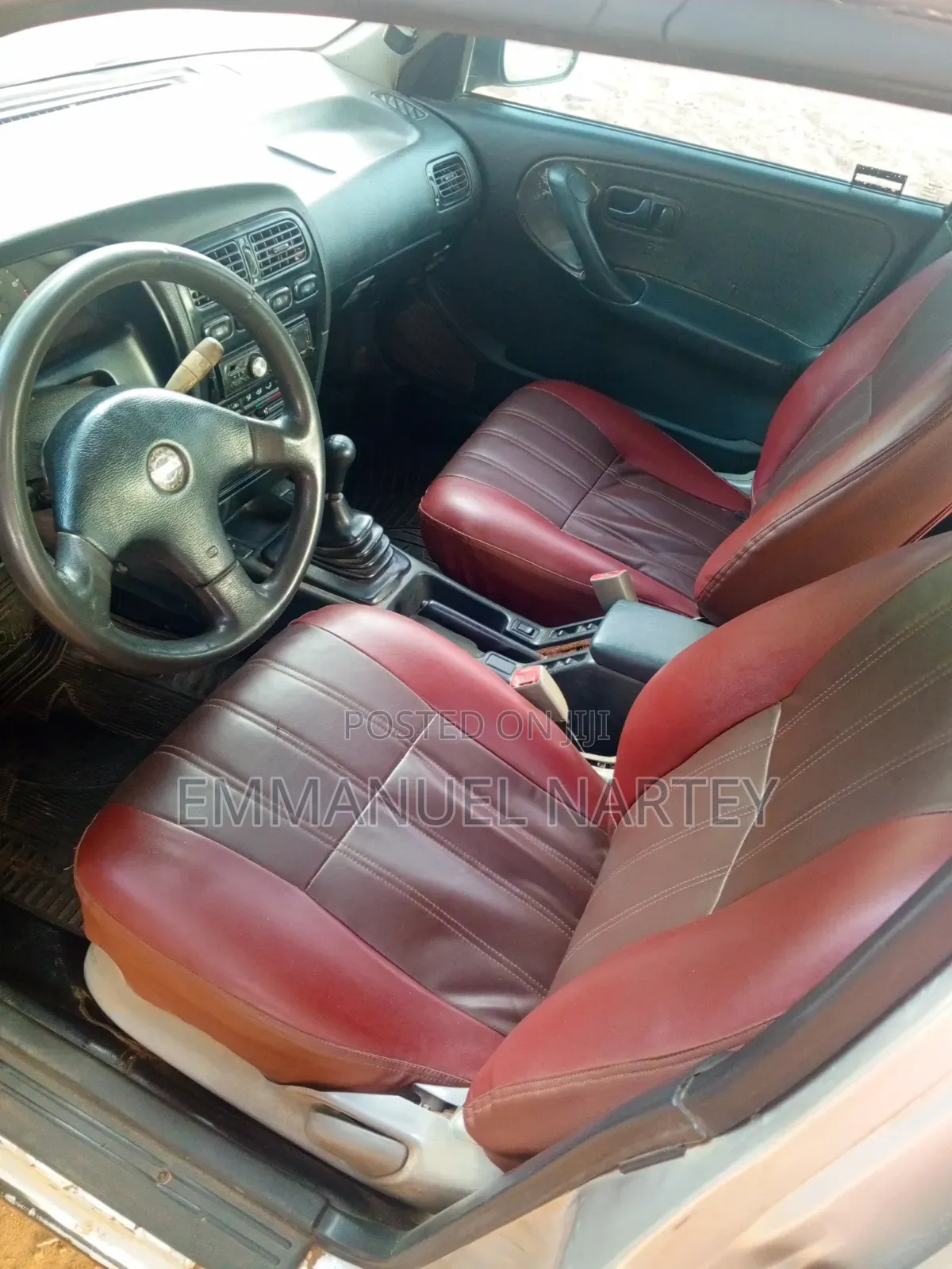 Nissan Almera Tino 2004 Yellow