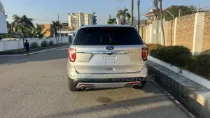 Ford Explorer Limited 4dr SUV (3.5L 6cyl 6A) 2016 Silver