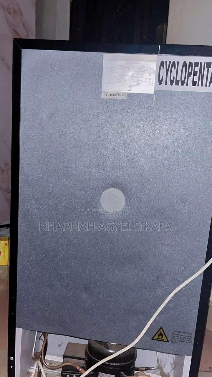 Slightly Used Icon Table Top Fridge