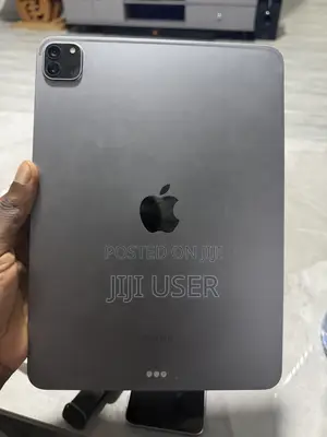 Apple iPad Pro 11 (2022) 128 GB Black