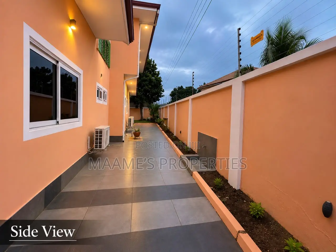 6bdrm Duplex in Oyarifa for rent