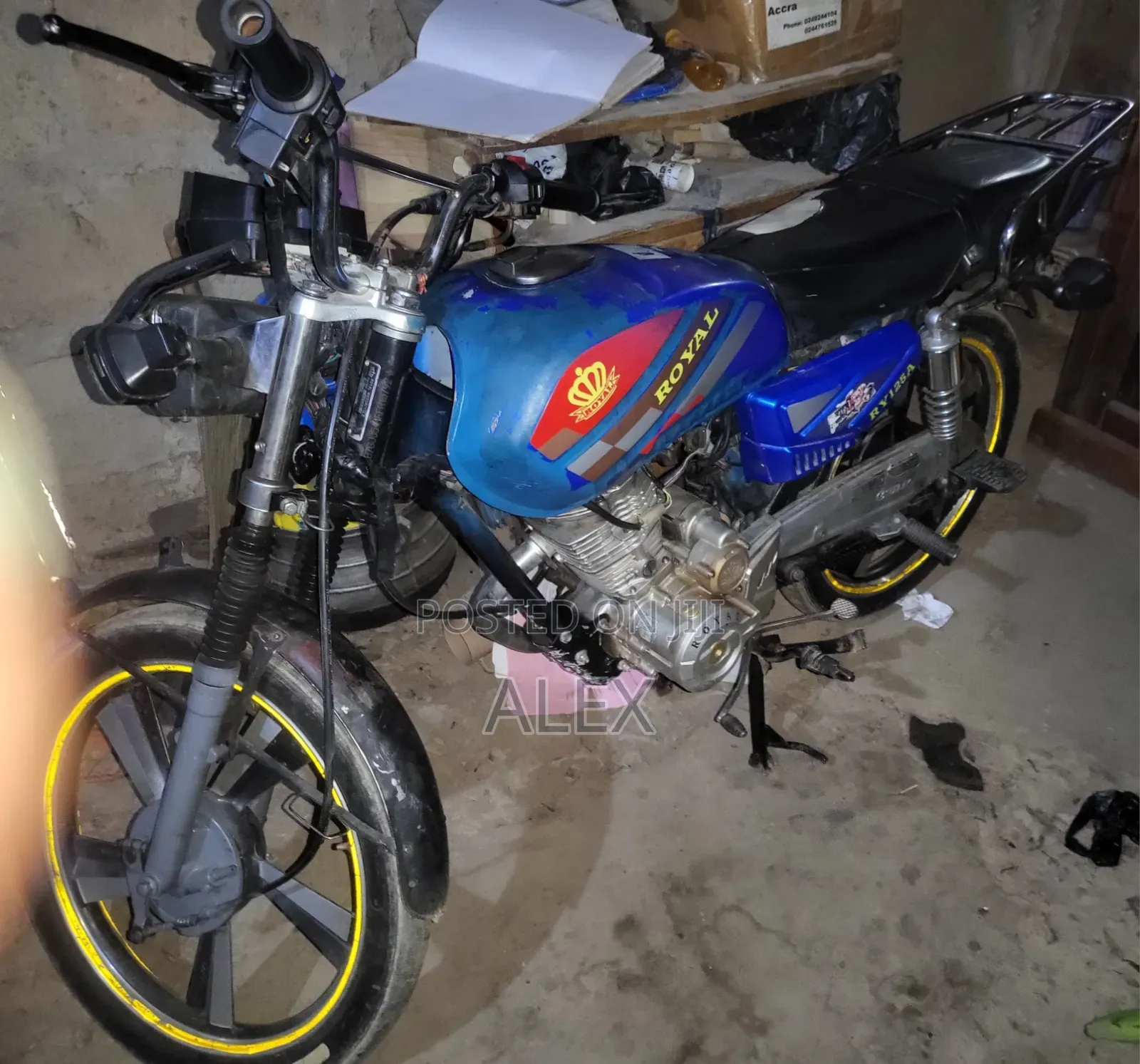 Royal Enfield Classic 350 2024 Blue
