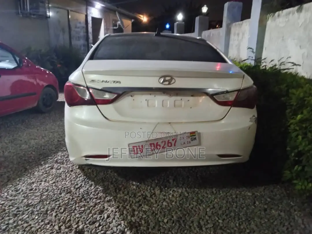 Hyundai Sonata 2012 White