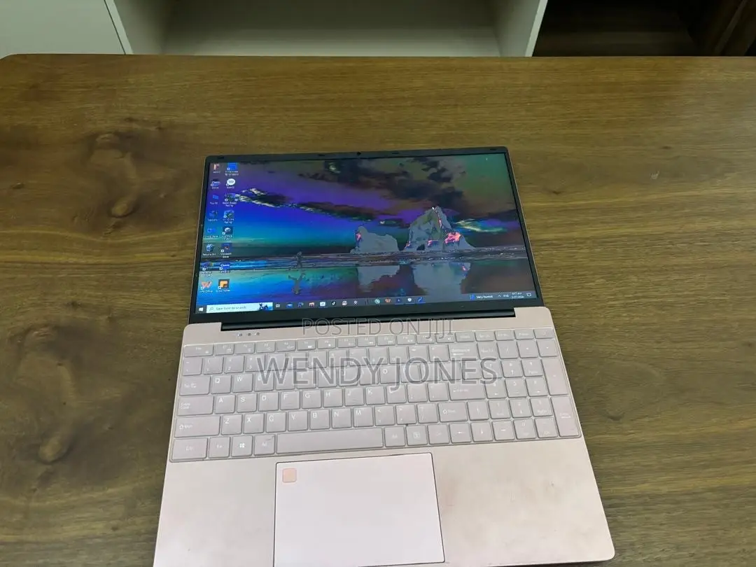 Laptop Chuwi 16GB Intel Celeron SSD 128GB