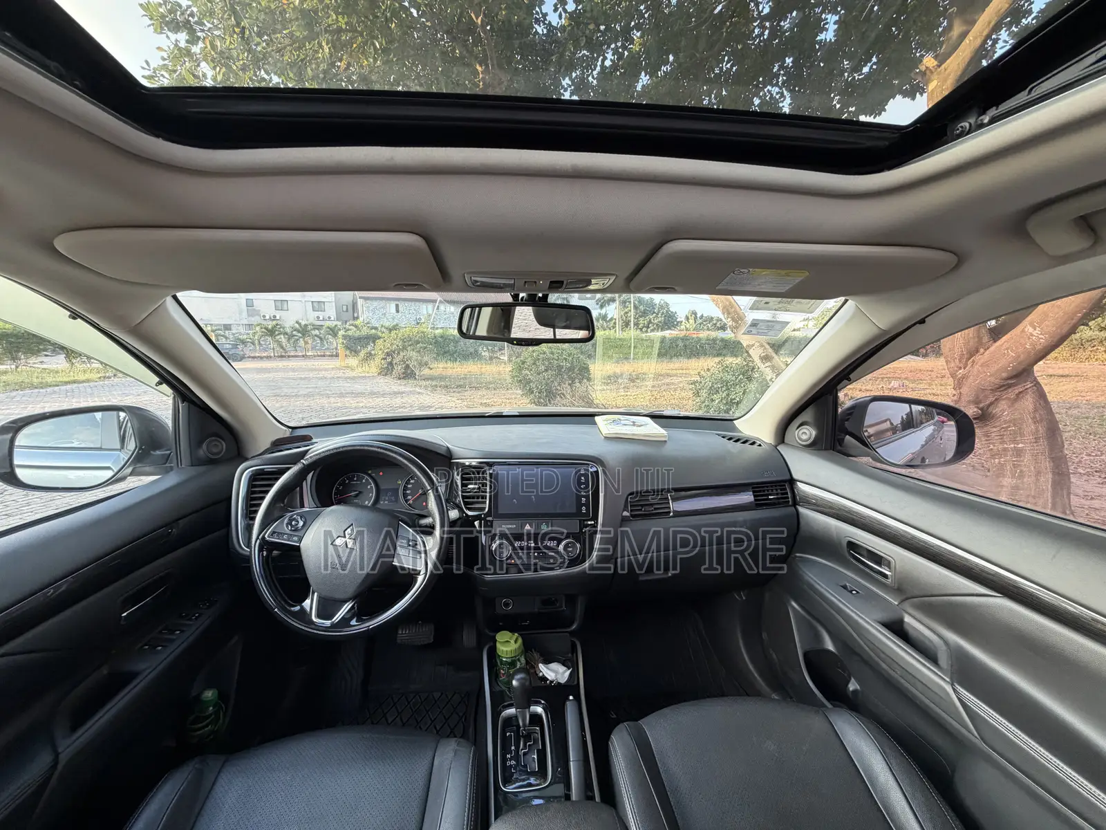 Mitsubishi Outlander SE FWD 2018 Gray