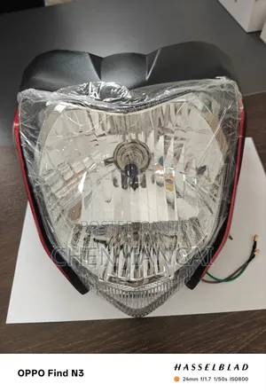 Motorcycle Yamaha YBR 125Yamaha YBR 125 Headlight