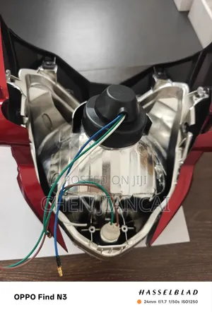 Motorcycle Yamaha YBR 125Yamaha YBR 125 Headlight
