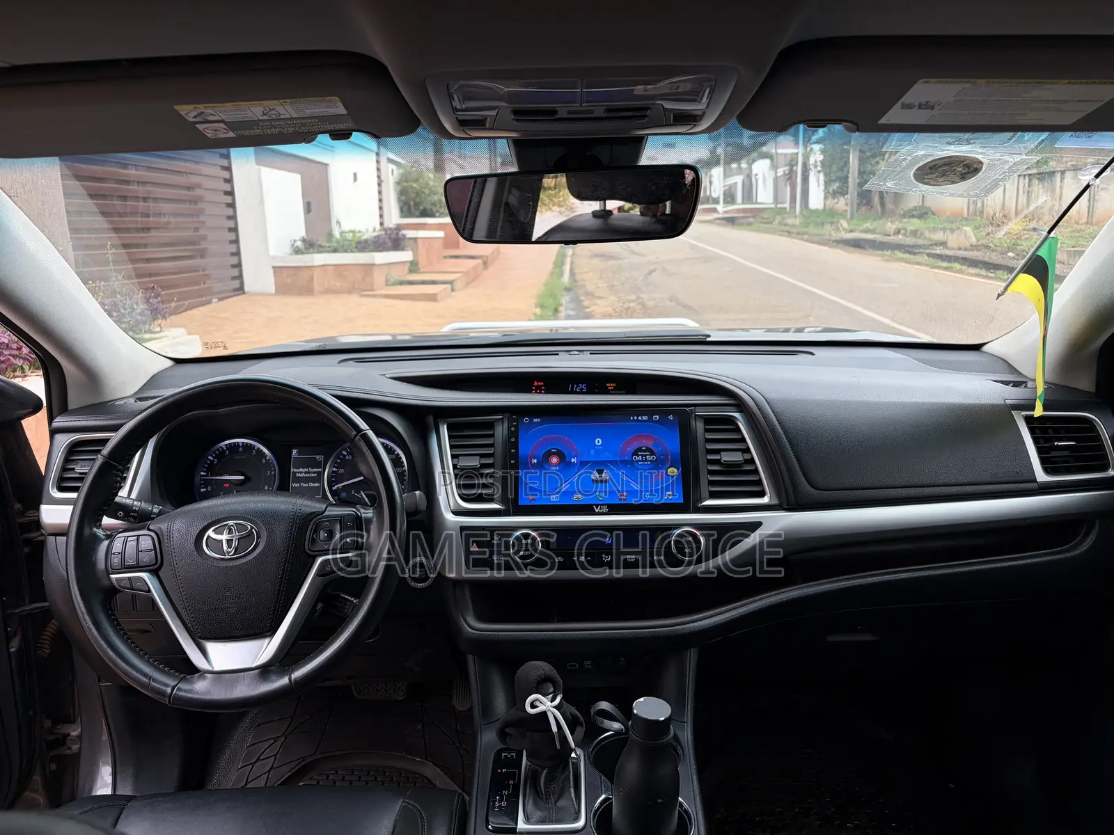 Toyota Highlander XLE 2019 Gray