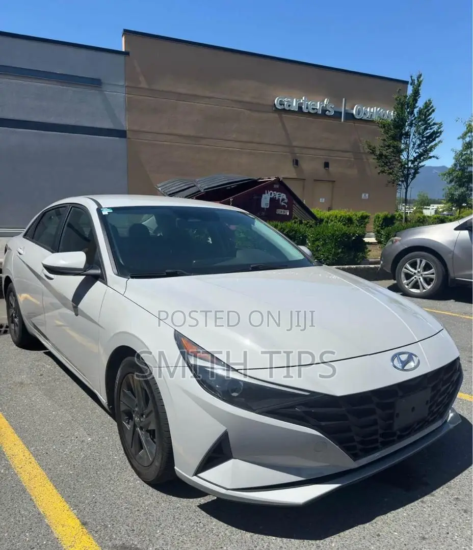 Hyundai Elantra SEL 2022 Gray