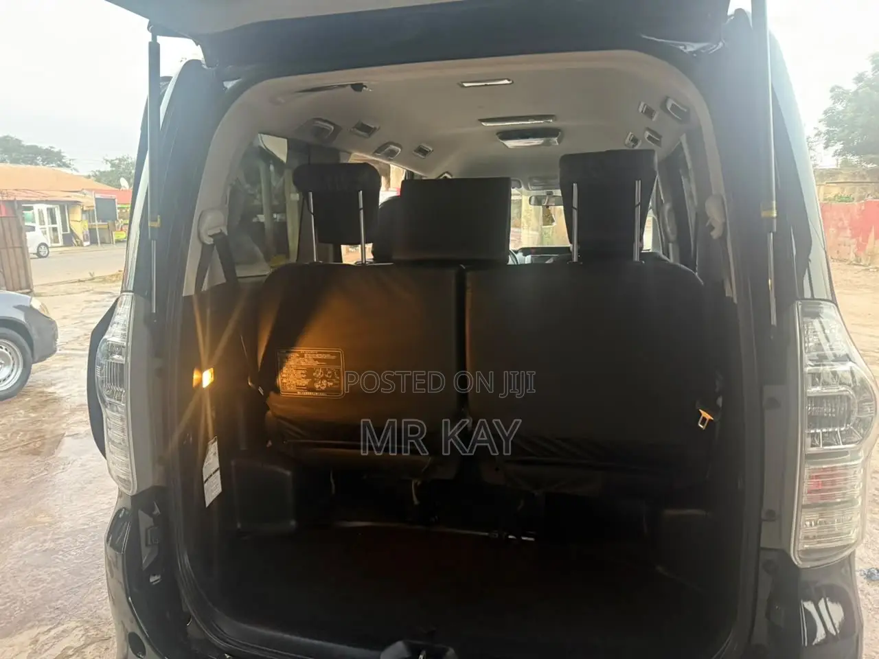 Toyota Voxy Z G's 2WD 7-Seater 2012 Black