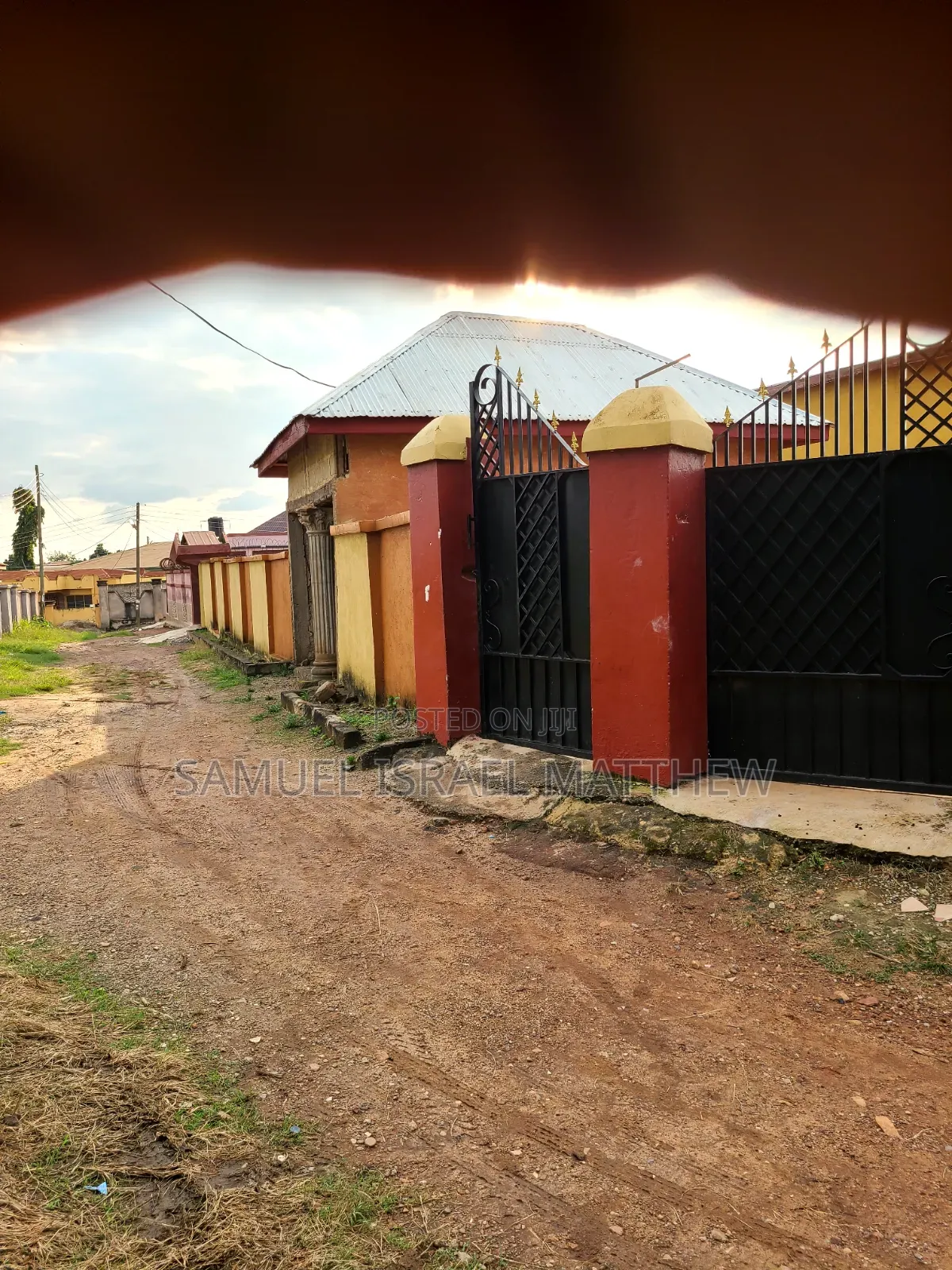 Furnished 6bdrm House in Medoma, Afigya-Kwabre for sale
