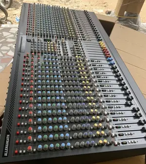 Allen Heath GL2400 Mixer
