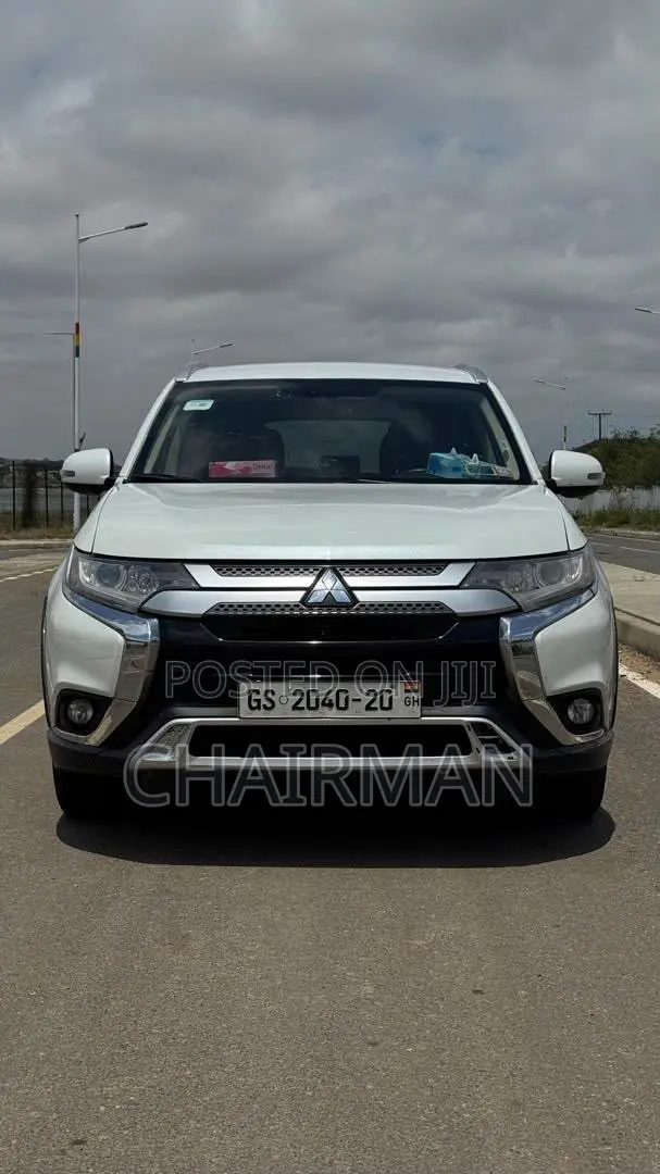 Mitsubishi Outlander 2018 White