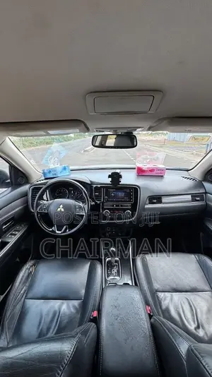 Mitsubishi Outlander 2018 White
