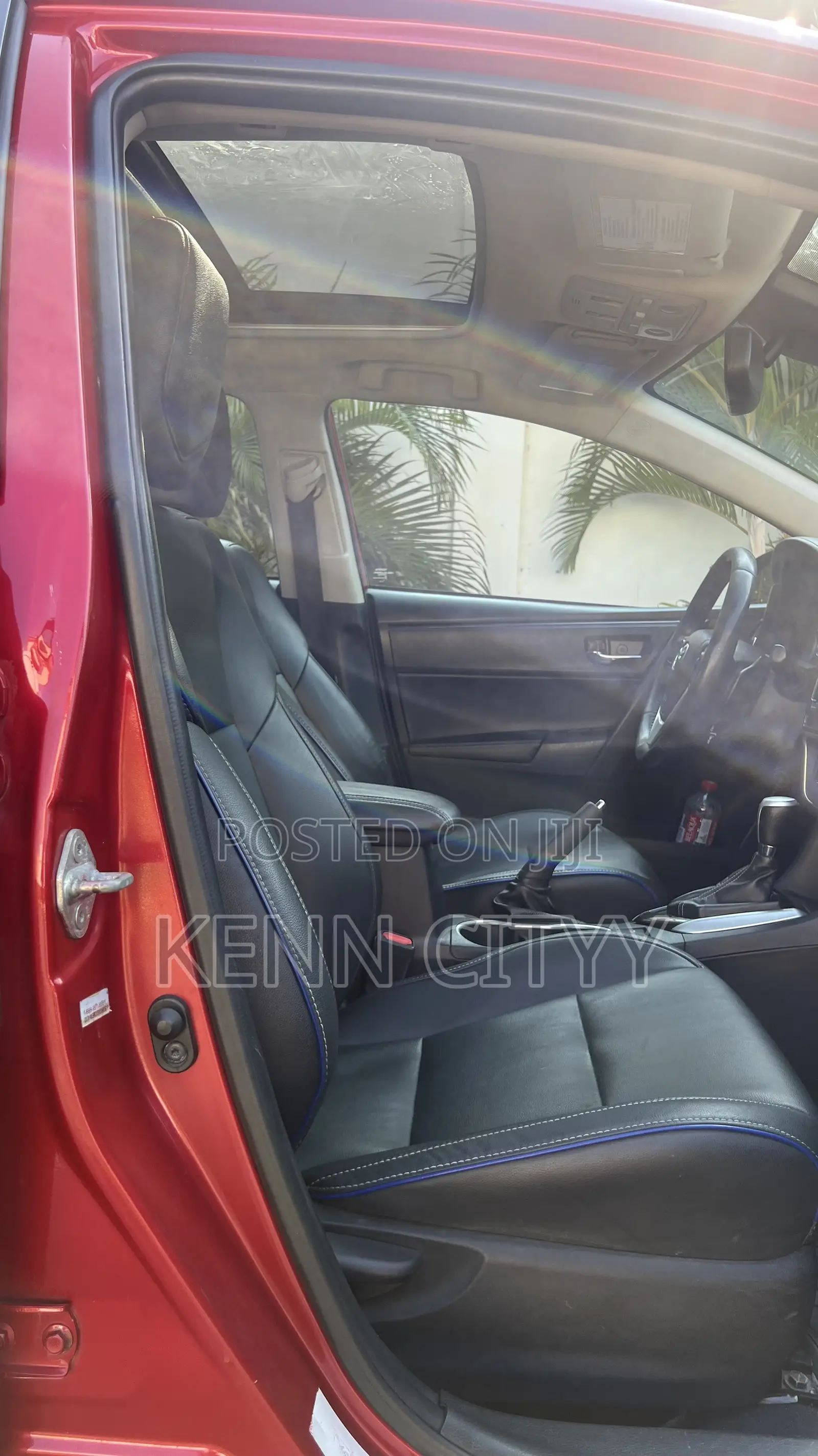 Toyota Corolla XSE (1.8L 4cyl 2A) 2018 Red