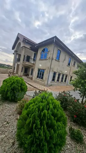 4bdrm Mansion in Apromasi Tech To, Kumasi Metropolitan for sale
