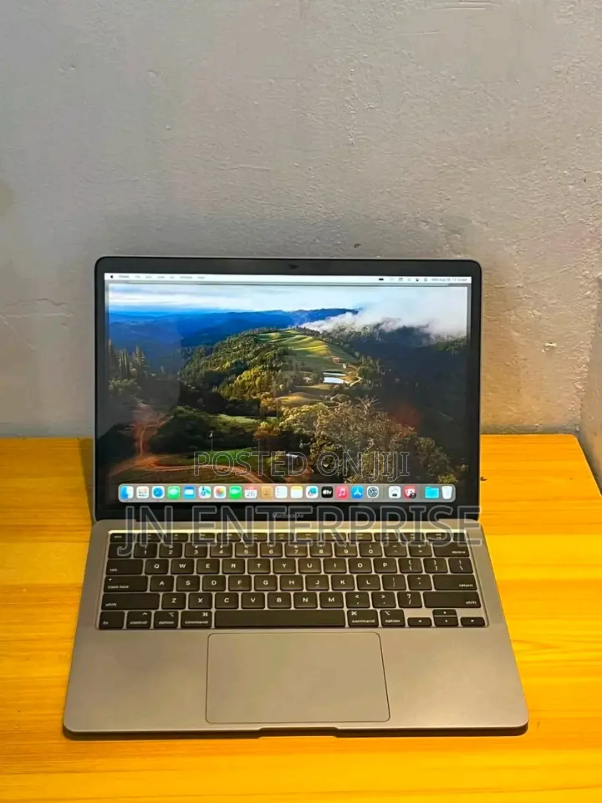 New Laptop Apple MacBook Air 2020 8GB Intel Core i5 SSD 512GB