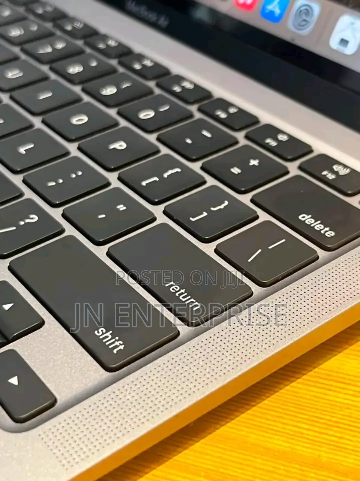 New Laptop Apple MacBook Air 2020 8GB Intel Core i5 SSD 512GB
