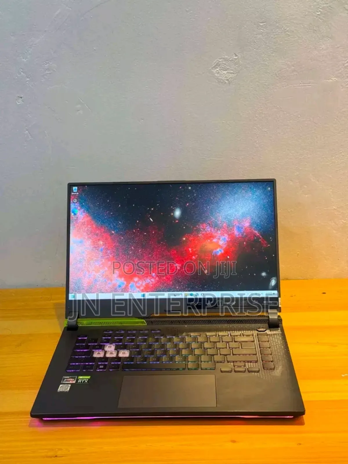 New Laptop Asus ROG Strix G17 16GB AMD Ryzen 9 SSD 1T