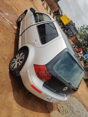 Volkswagen Golf 2000 Silver