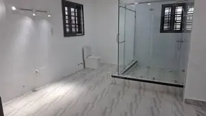 4bdrm Mansion in Apromasi Tech To, Kumasi Metropolitan for sale
