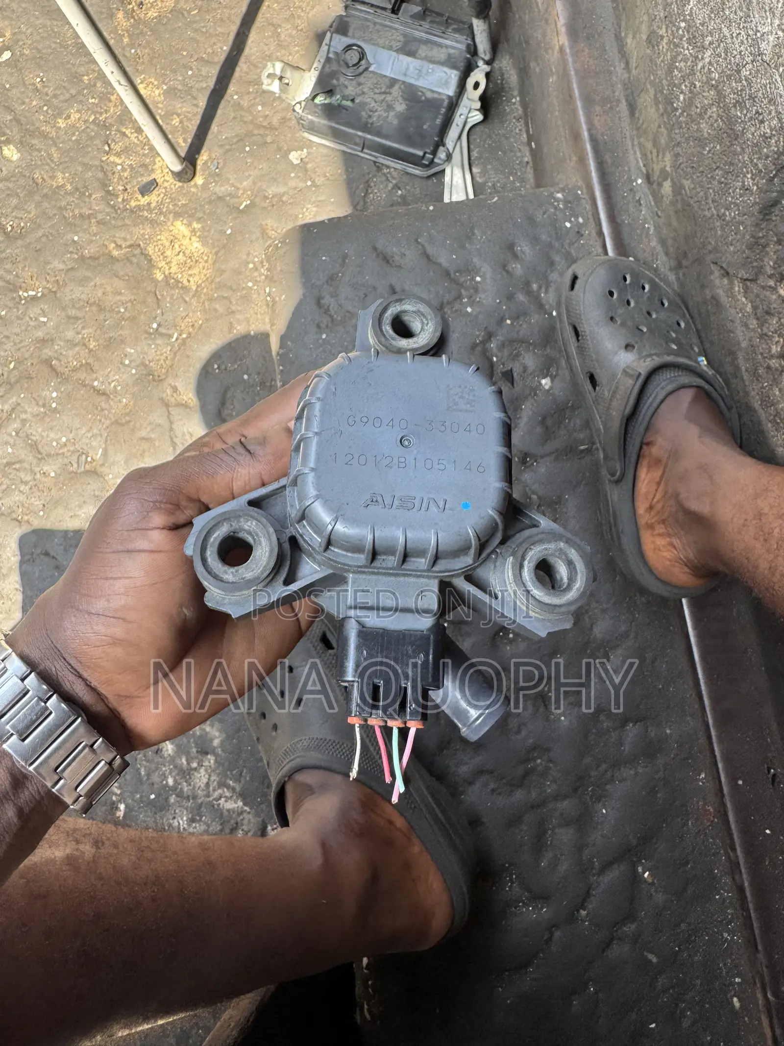 Engine Electric Auxiliary Coolant Water Pump for Toyota