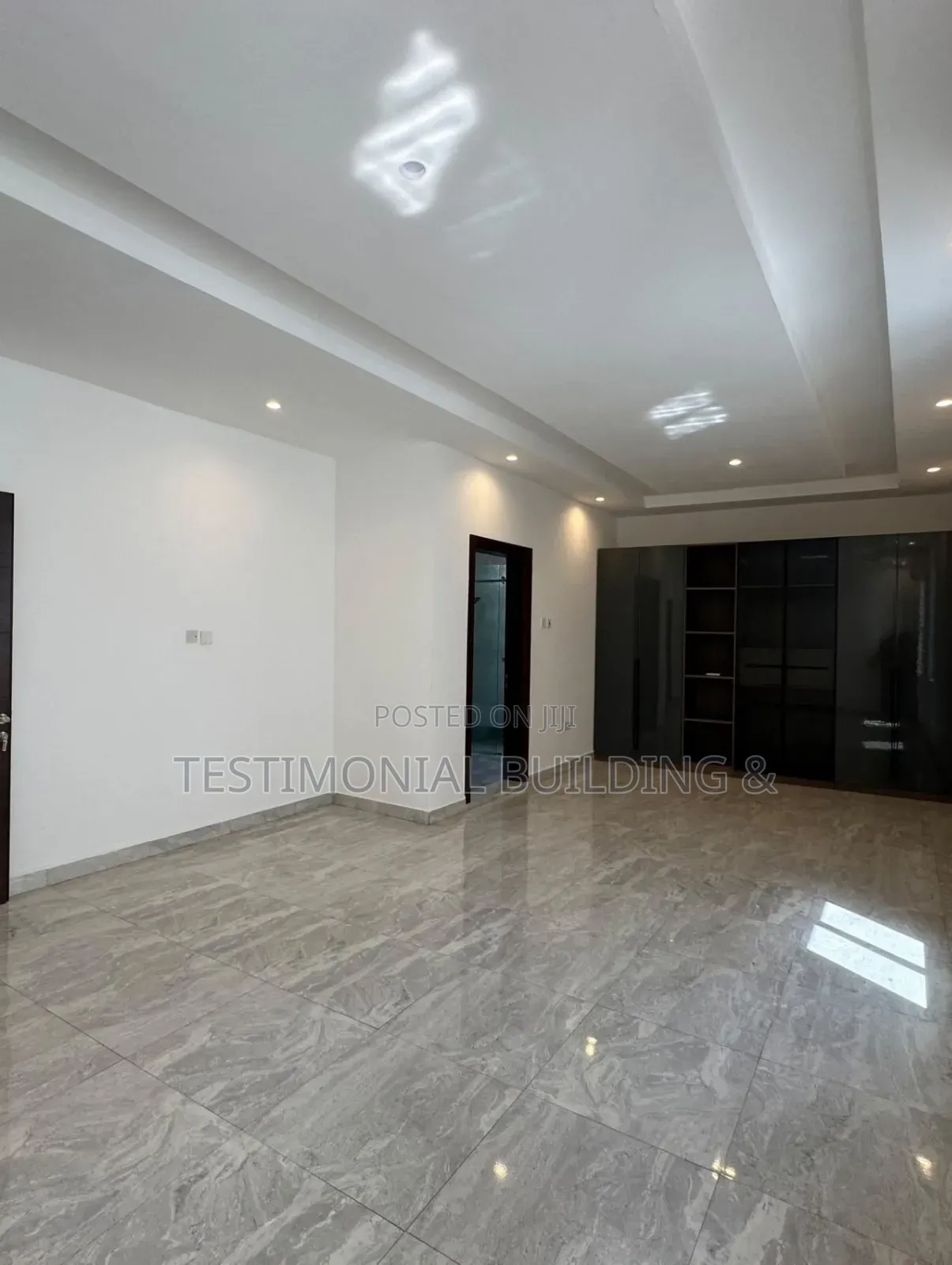 4bdrm House in Testimonial Building, A&C Mall Area for sale