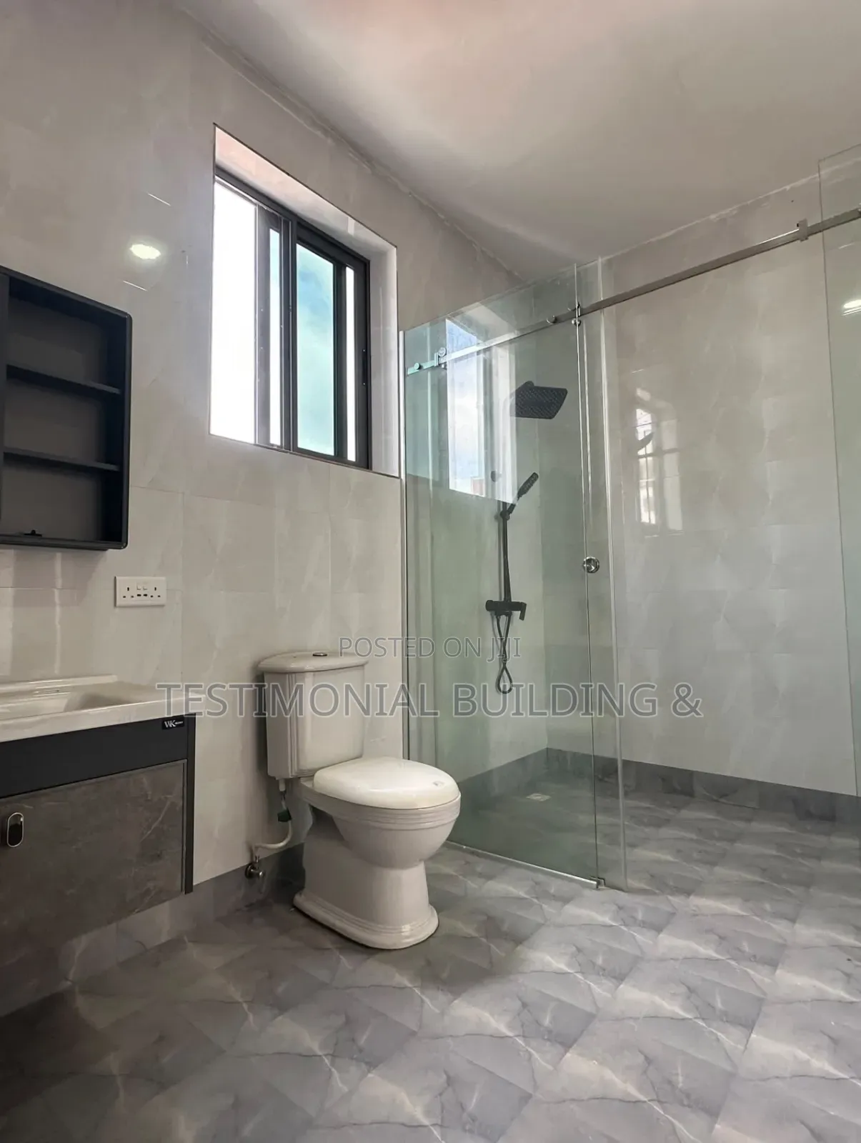 4bdrm House in Testimonial Building, A&C Mall Area for sale