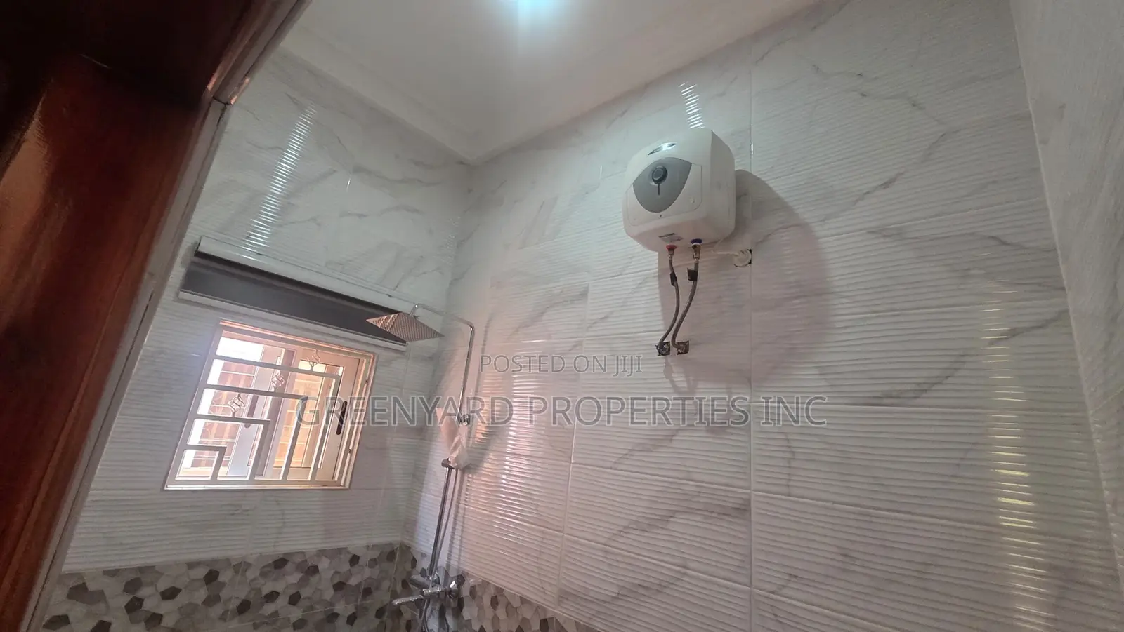 3bdrm House in Ghana Flag, Oyarifa for sale