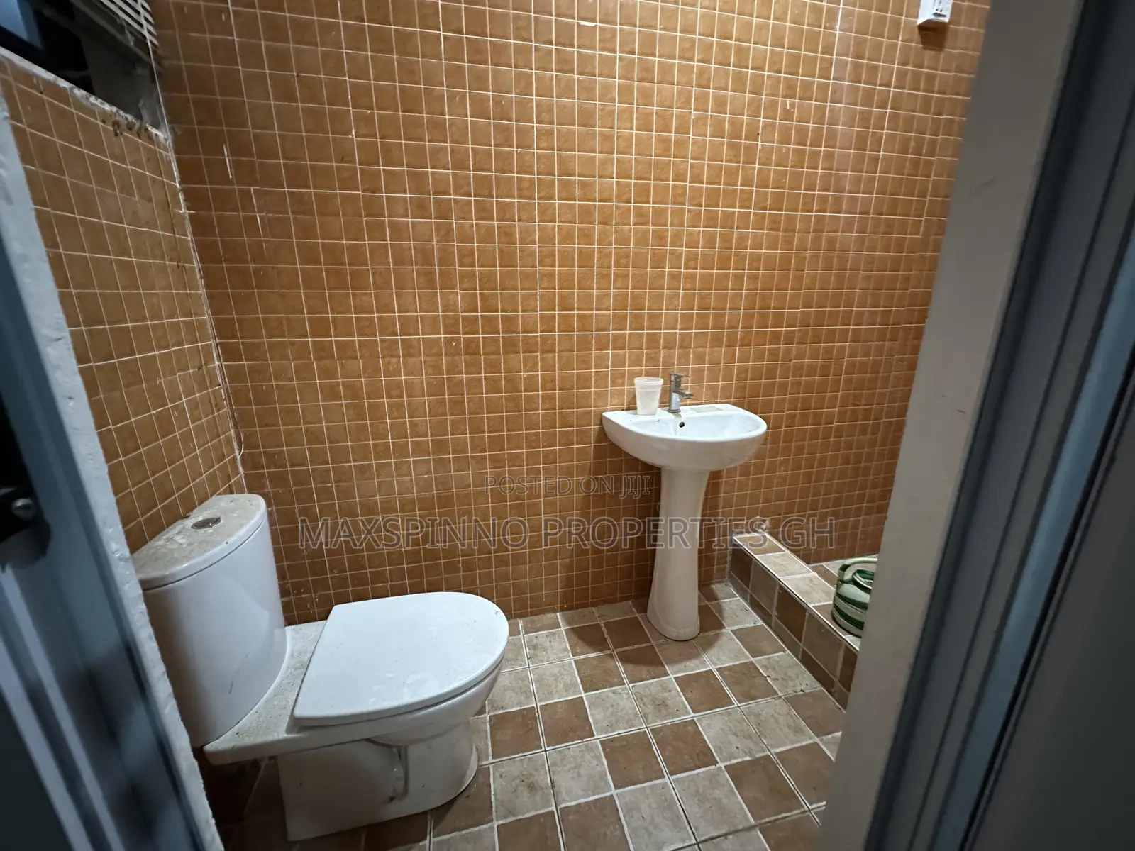 2bdrm Apartment in Maxspinno Properties, Barrier for rent