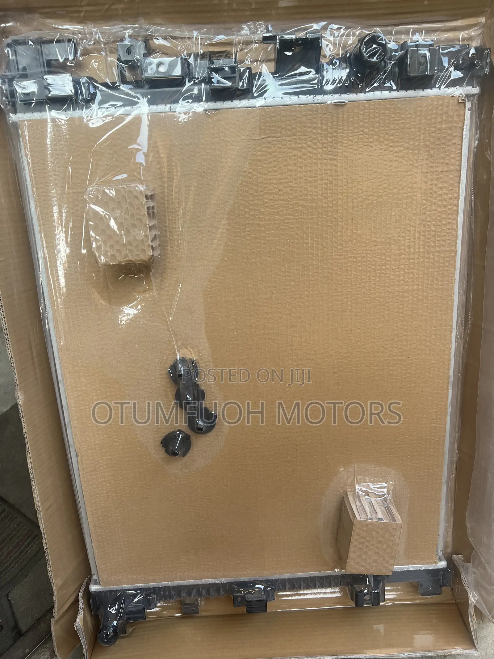 Chevrolet Equinox 2018 2019 2020 2021 2022 2023 Radiator (Water Tank)