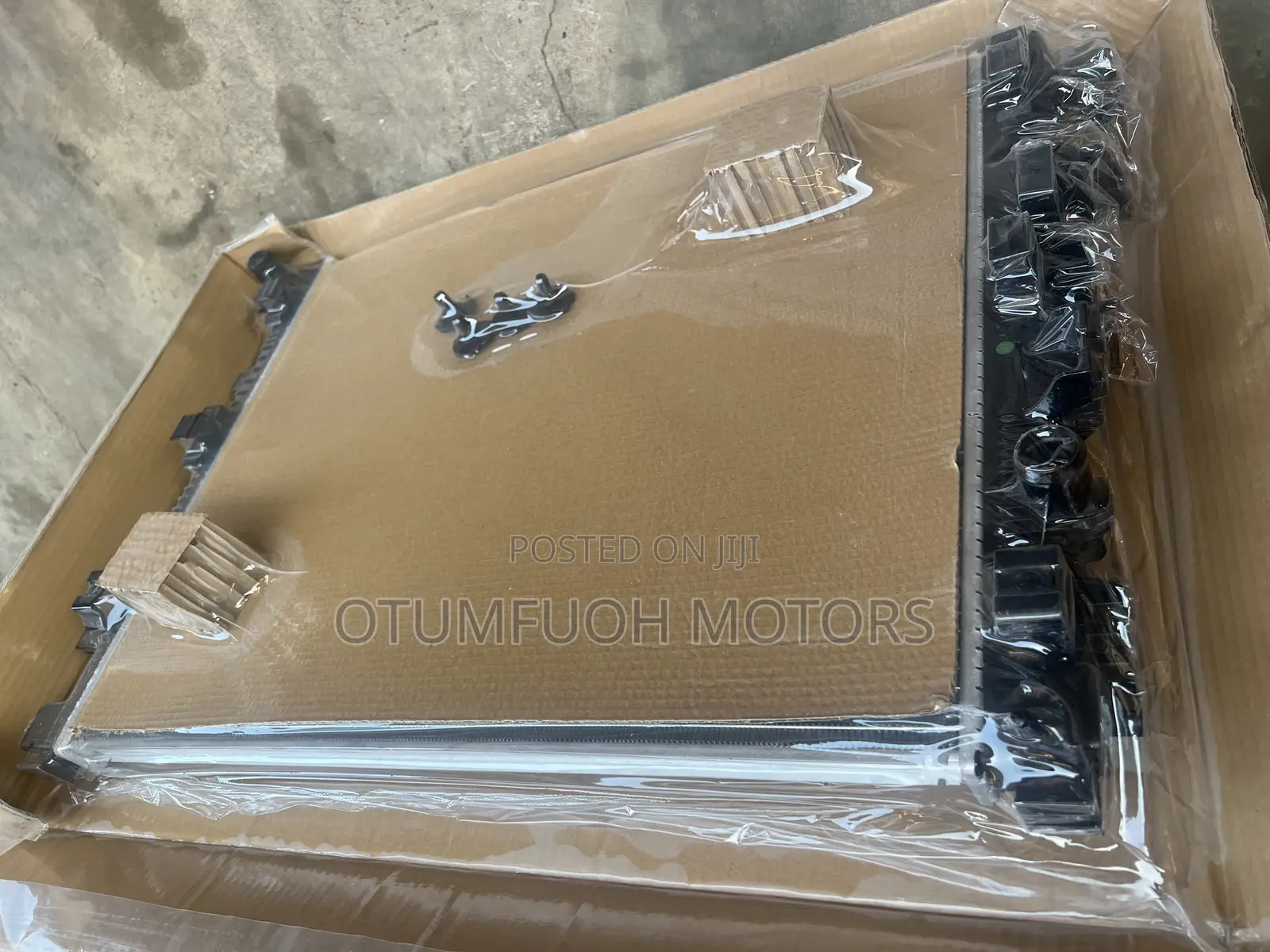 Chevrolet Equinox 2018 2019 2020 2021 2022 2023 Radiator (Water Tank)