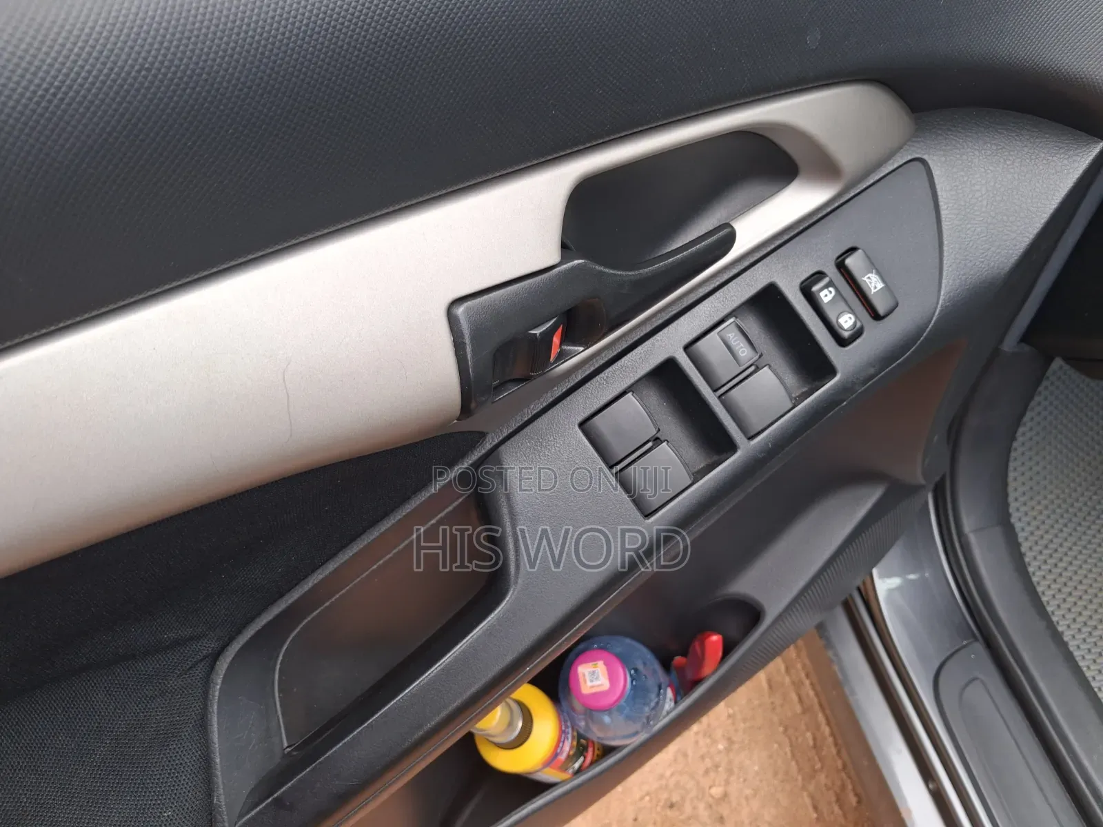 Toyota Matrix L Hatchback FWD (1.8L 4cyl) 2014
