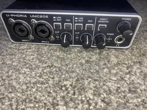 U-Phoria Sound UMC 202