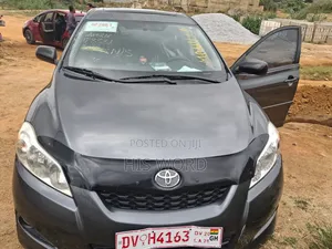 Toyota Matrix L Hatchback FWD (1.8L 4cyl) 2014