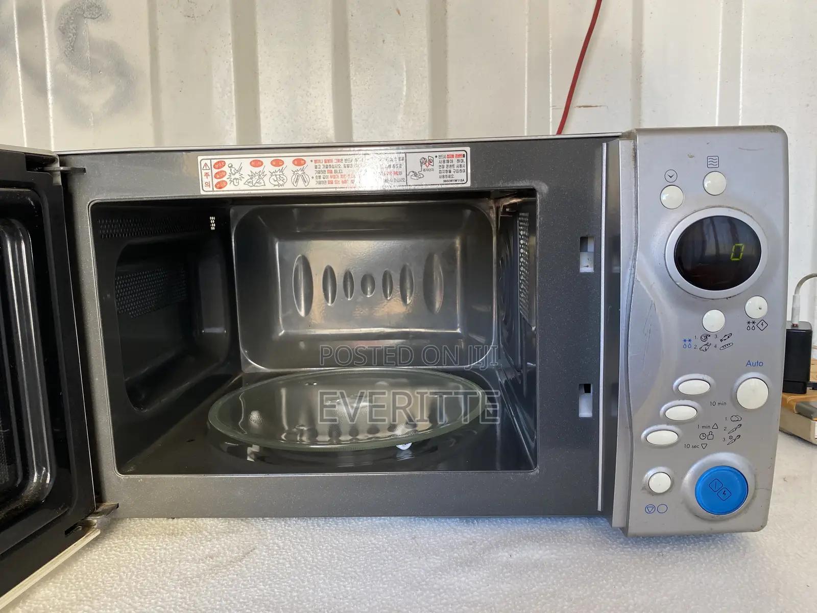 LG 23L Intellowave Microwave – Spotless Inside / Heavy Duty